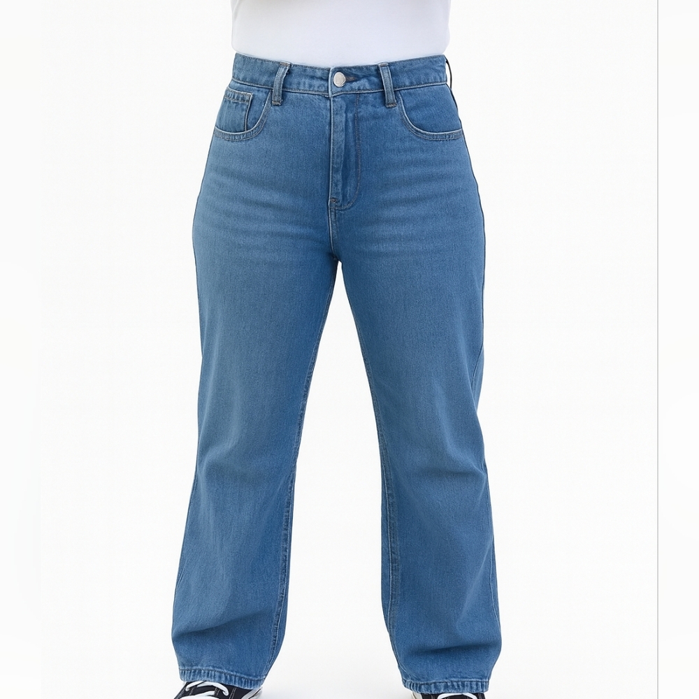 Sage & Fig High-Rise Straight Leg Jeans